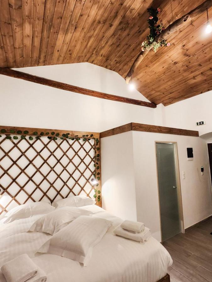 Elia Luxury Rooms Areopoli Eksteriør billede