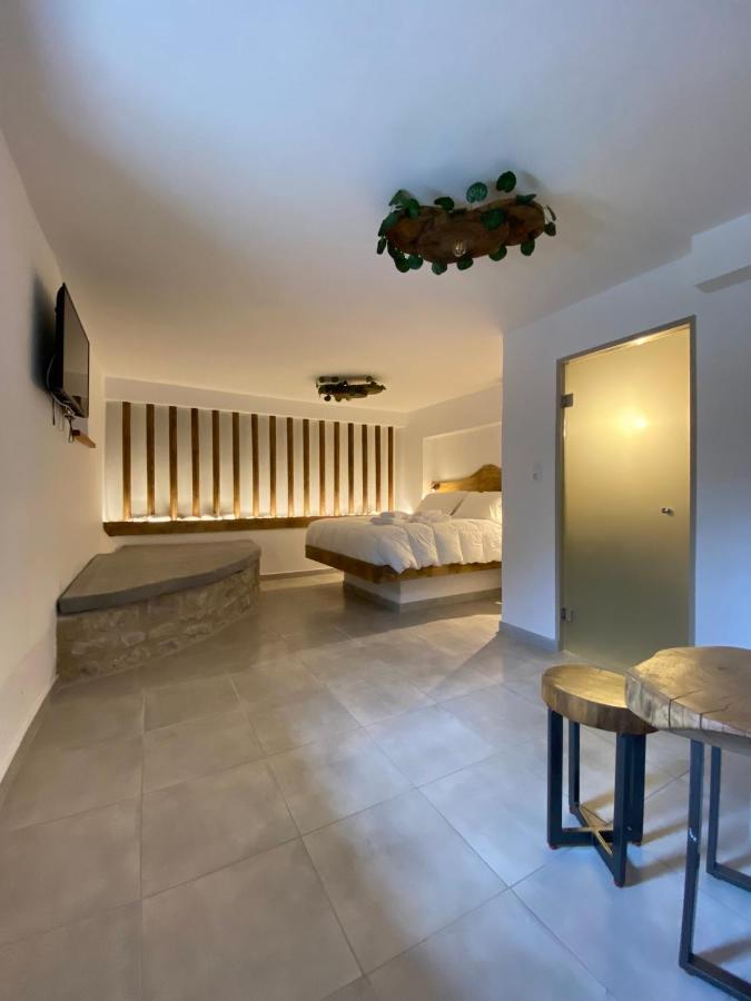 Elia Luxury Rooms Areopoli Eksteriør billede
