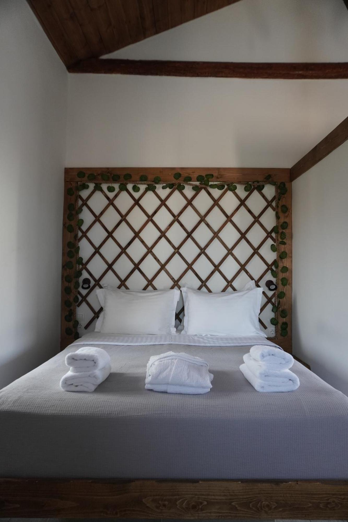Elia Luxury Rooms Areopoli Eksteriør billede